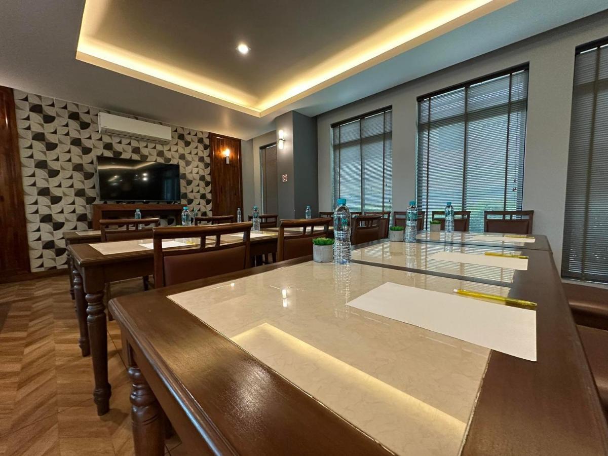 Mangrove Prestige Hotel Na Chom Thian Eksteriør bilde