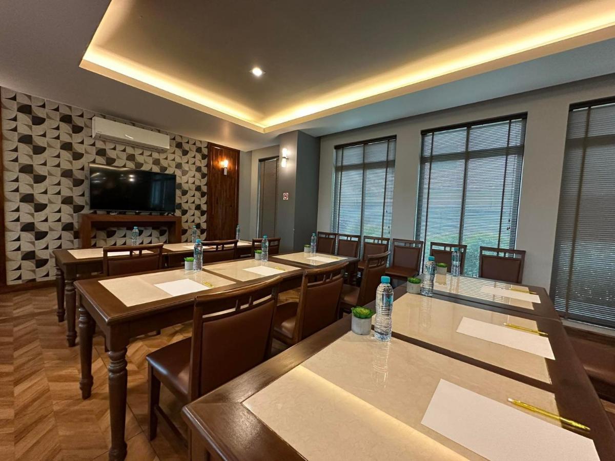 Mangrove Prestige Hotel Na Chom Thian Eksteriør bilde
